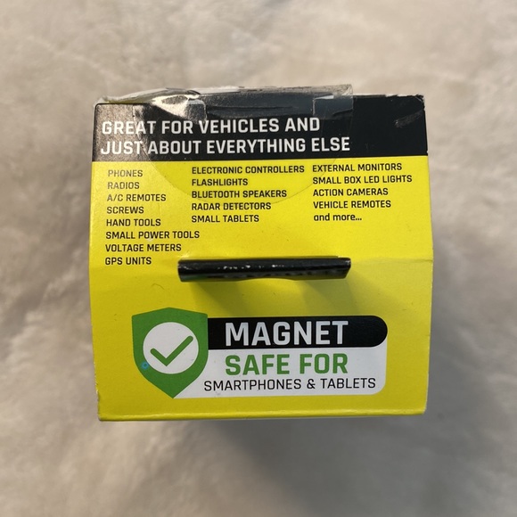 ❌SOLD ❌ - 🌸HOST PICK 🌸 Mobnetics Pro 90 - magnetic phone mount - Picture 3 of 8